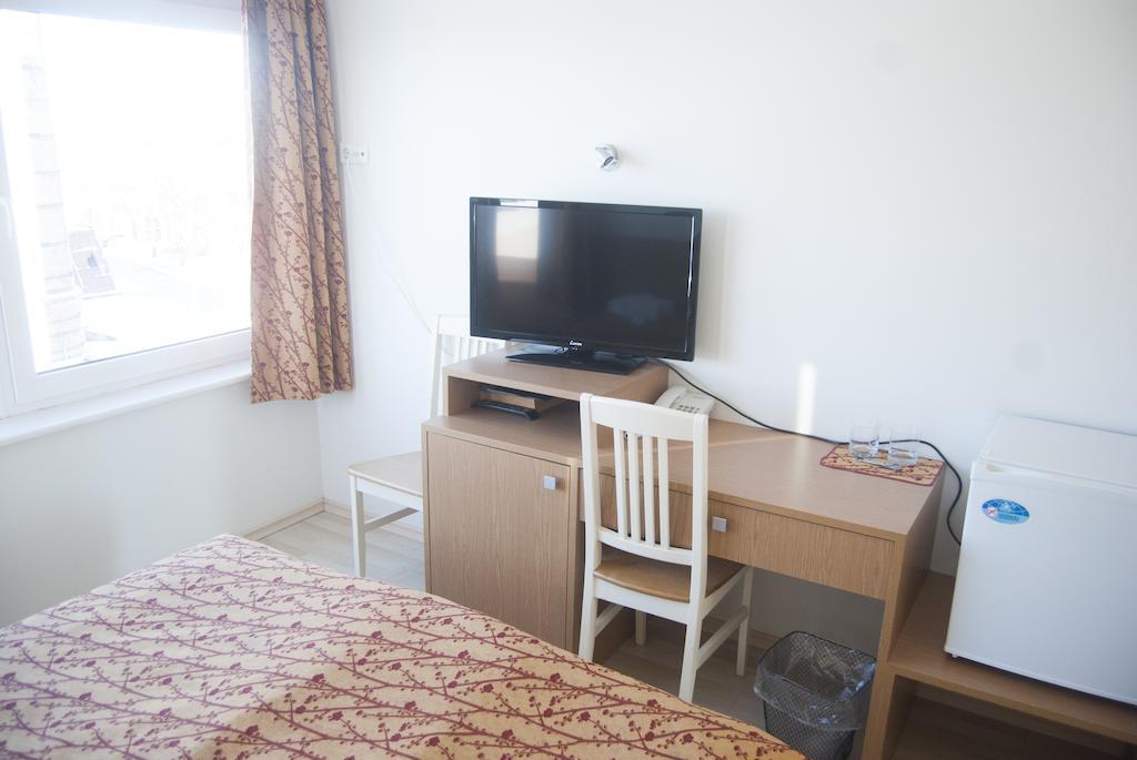Carolina Hotel Пярну Екстериор снимка